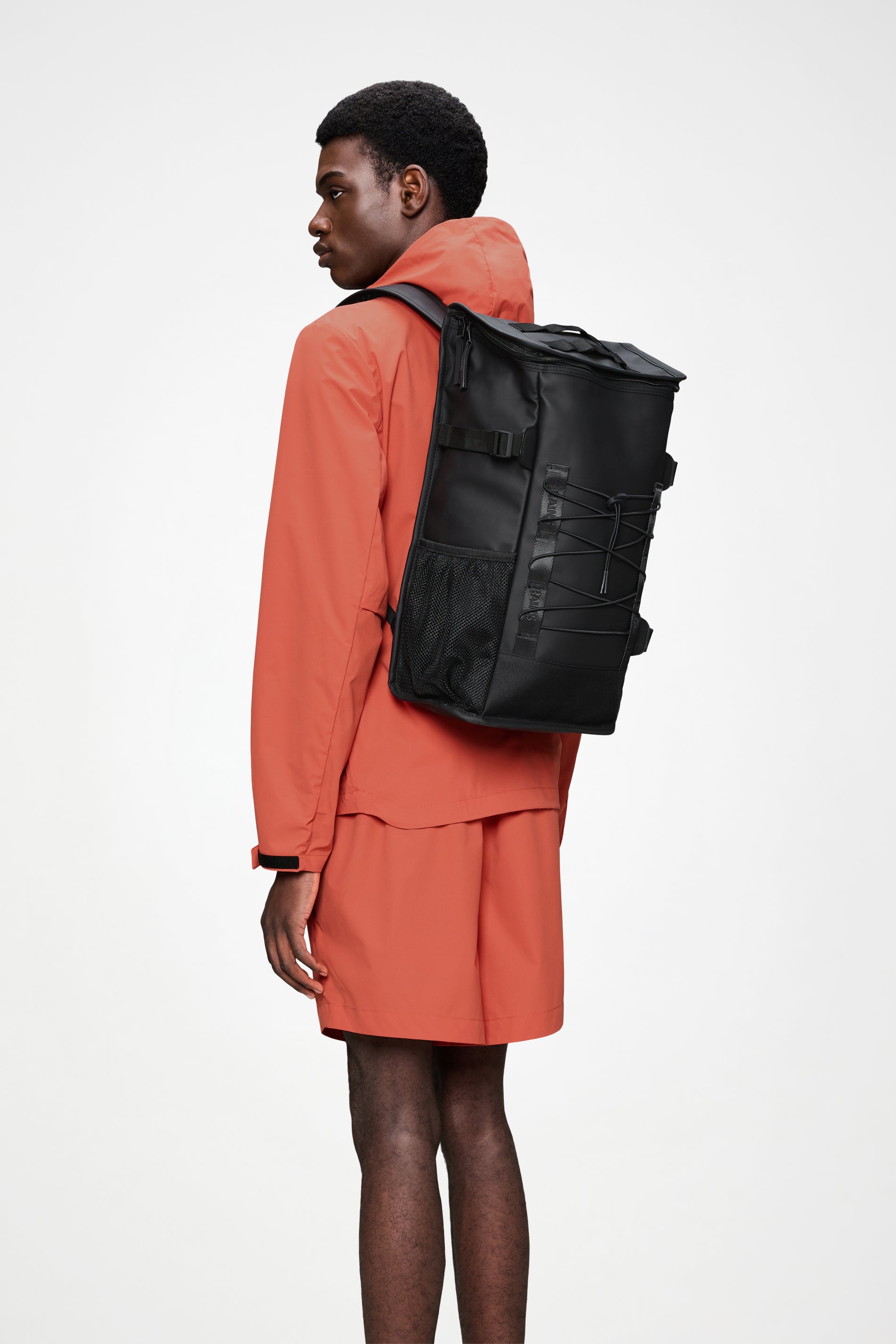 RAINS Trail Mountaineer Bag Black Backpack