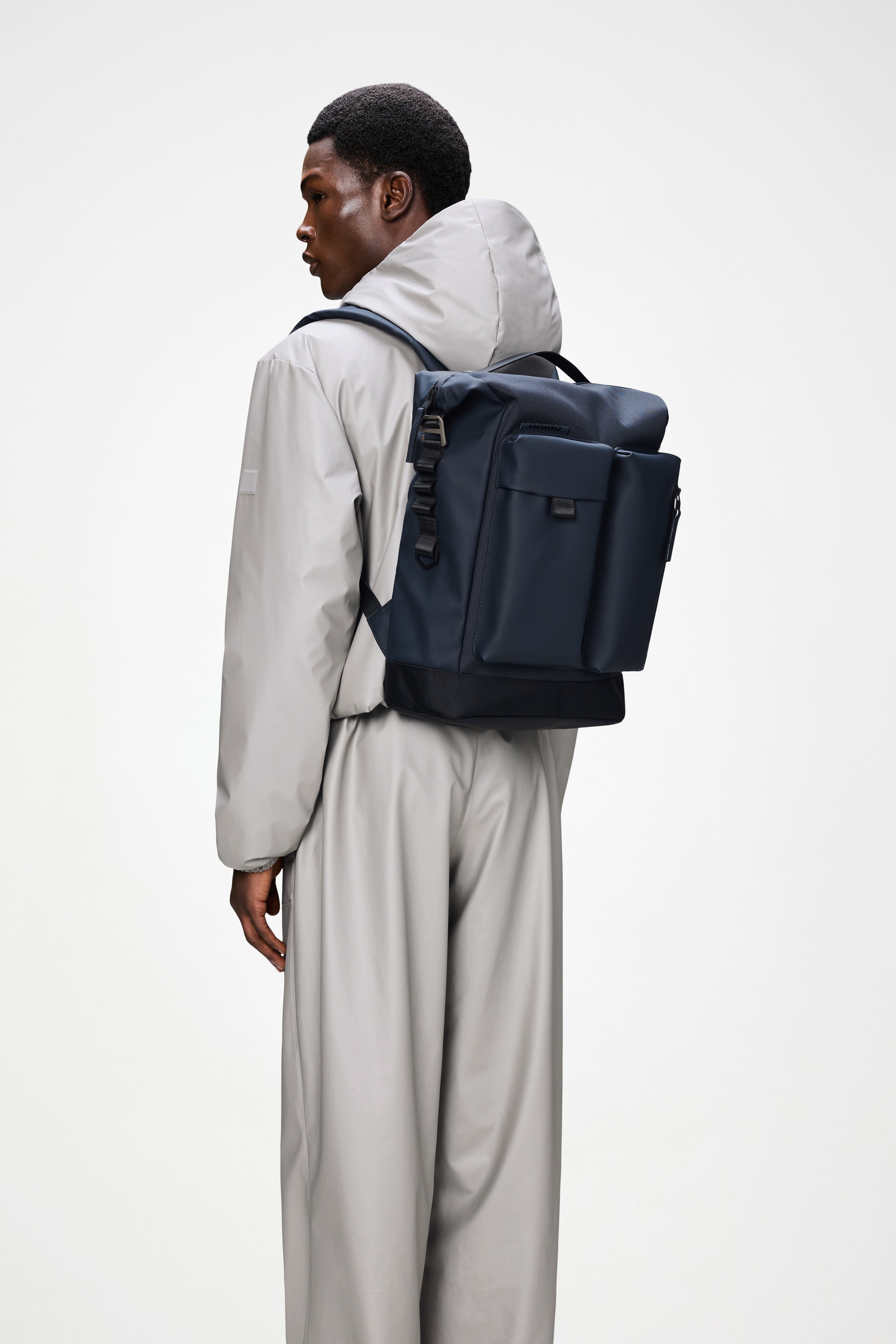 RAINS Otaru Backpack Navy 18.50L H42 x D14 x W30 cm Backpack