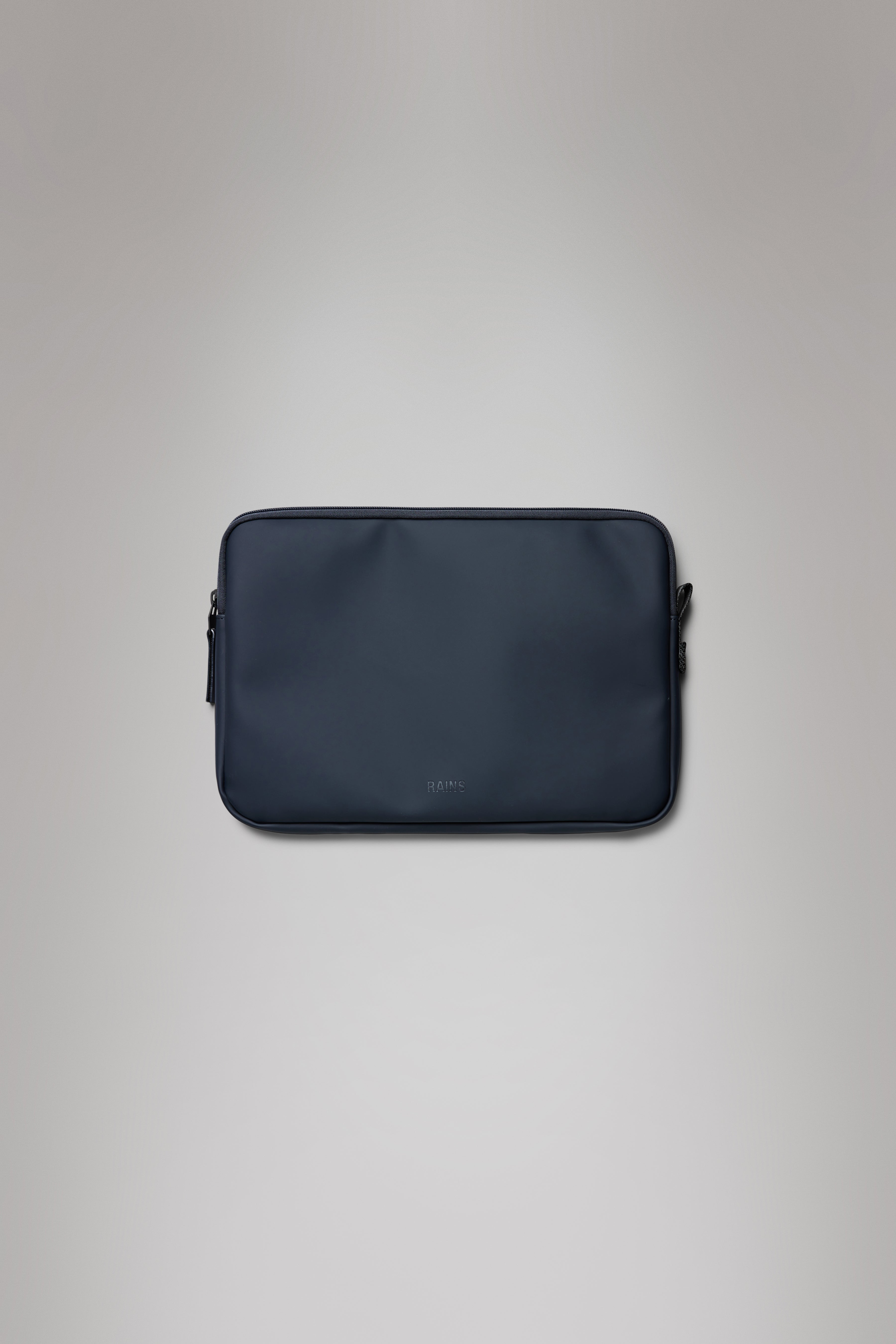 RAINS Trail Laptop Case 13″/14″ Navy 2.20L H25 x D2.50 x W35 cm Laptop Case