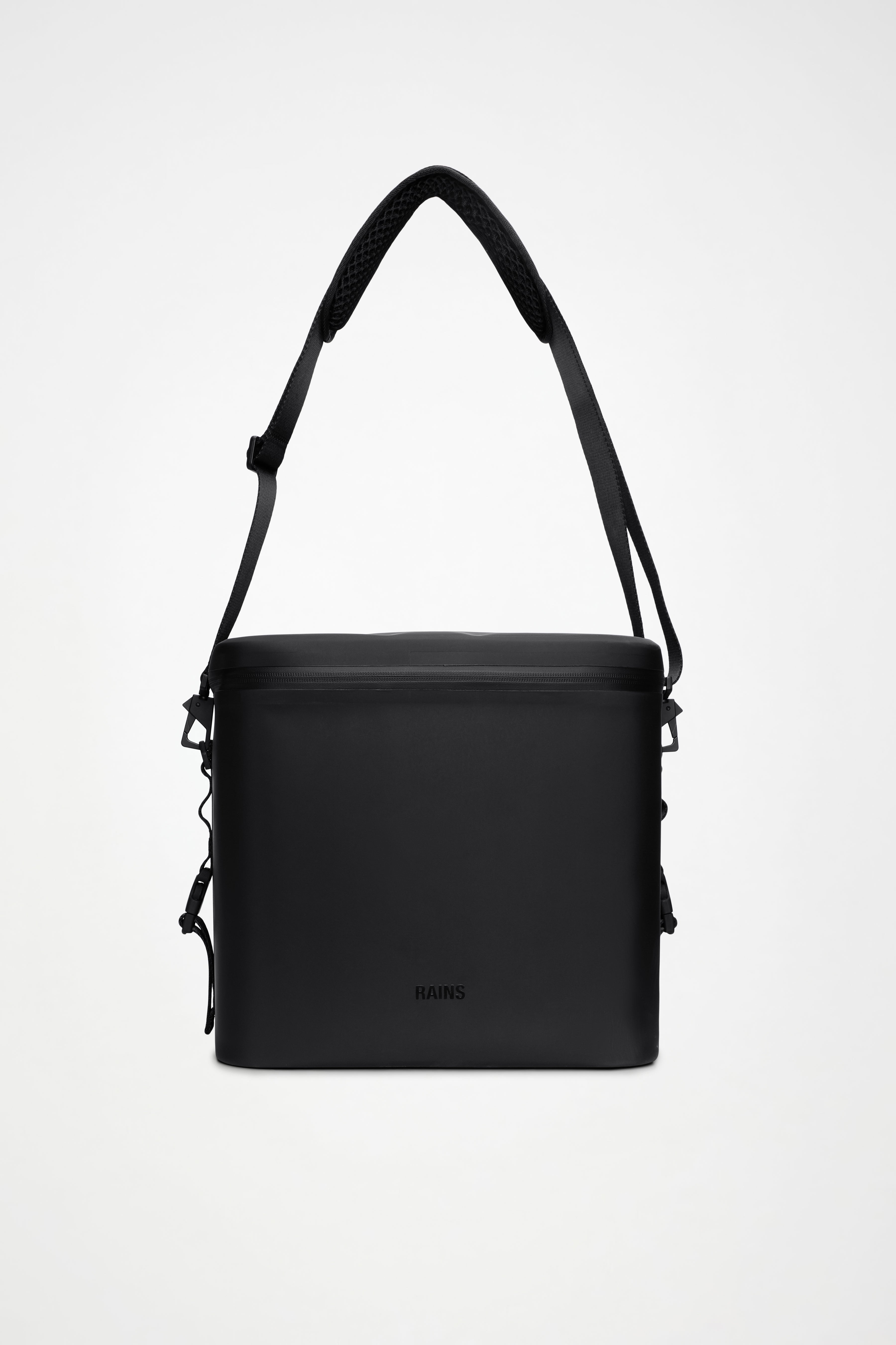 RAINS Cooler Bag Black 13L H30 x D26 x W33 cm Coolerbag