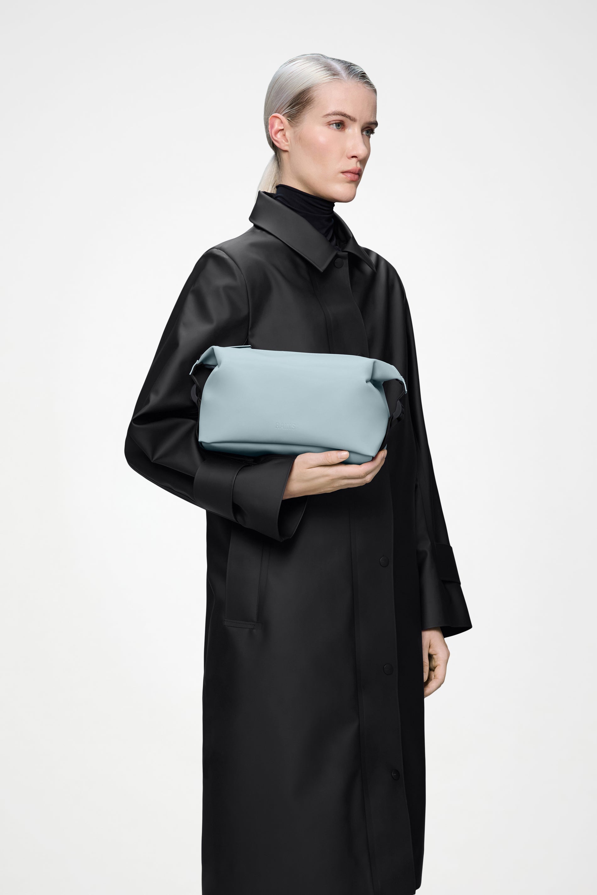 RAINS Hilo Wash Bag Pool 4.40L H15 x D13 x W26 cm Wash Bag