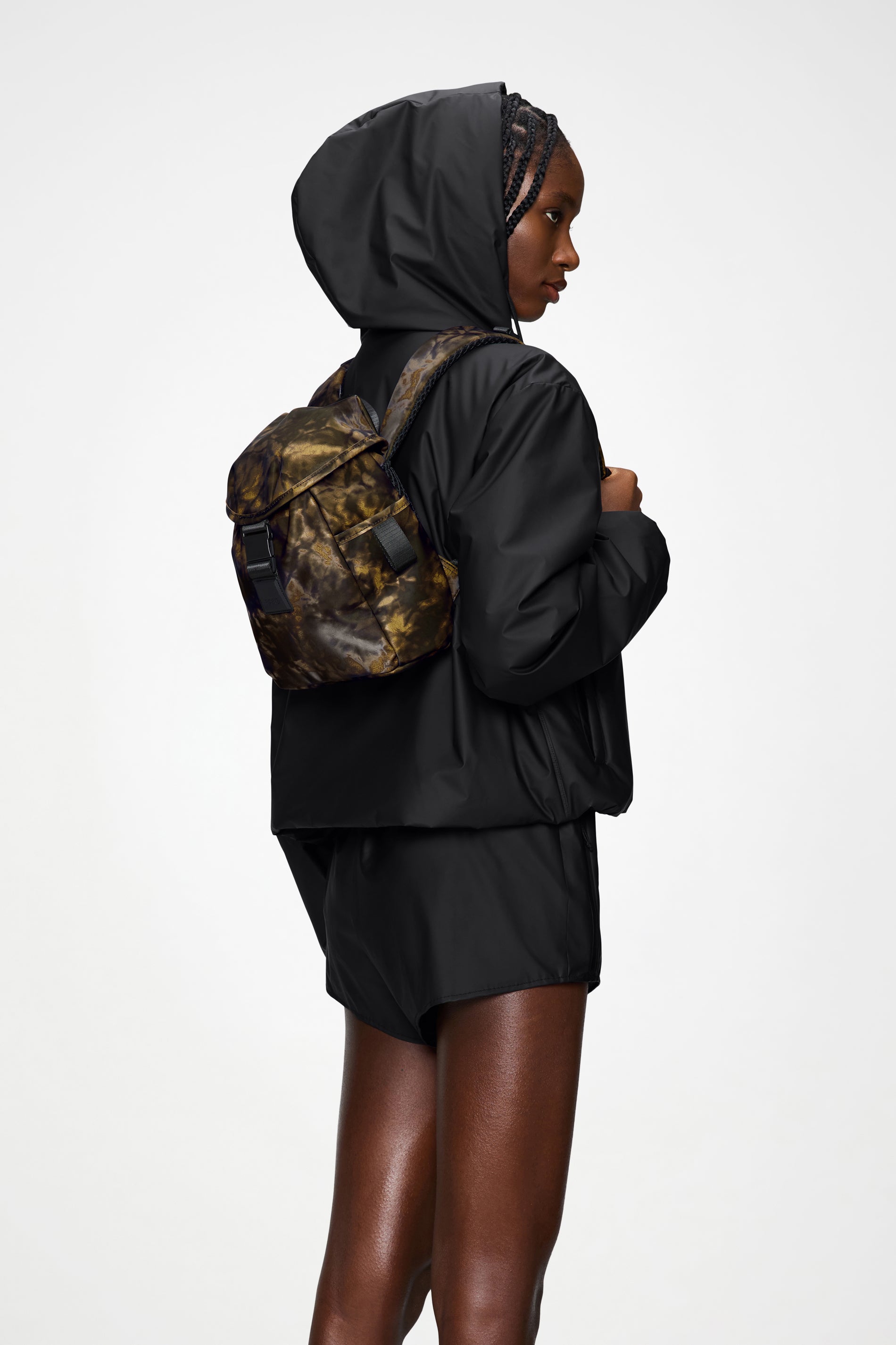 RAINS Valera Bucket Backpack Mini Muddy 5.50L H26 x D10 x W22 cm Backpack