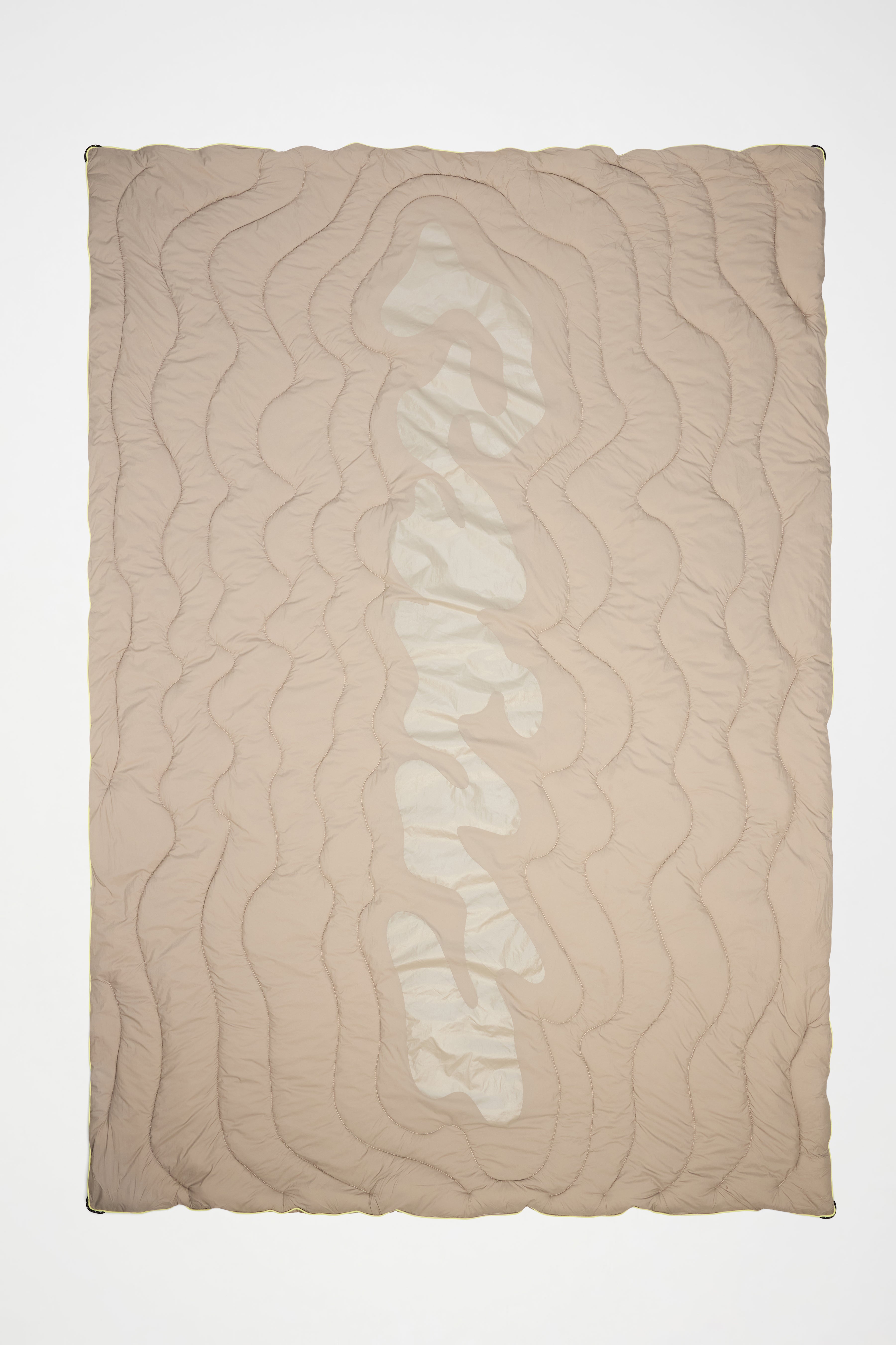 RAINS Puffer Blanket Beige Picnic Blanket