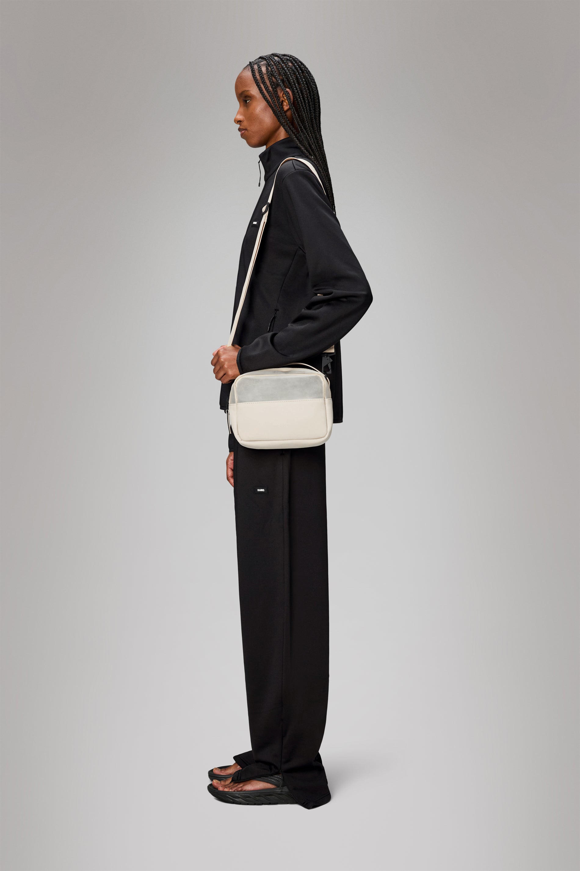 RAINS Split Box Bag Whisper 2.80L H16 x D8.50 x W21 cm Crossbody