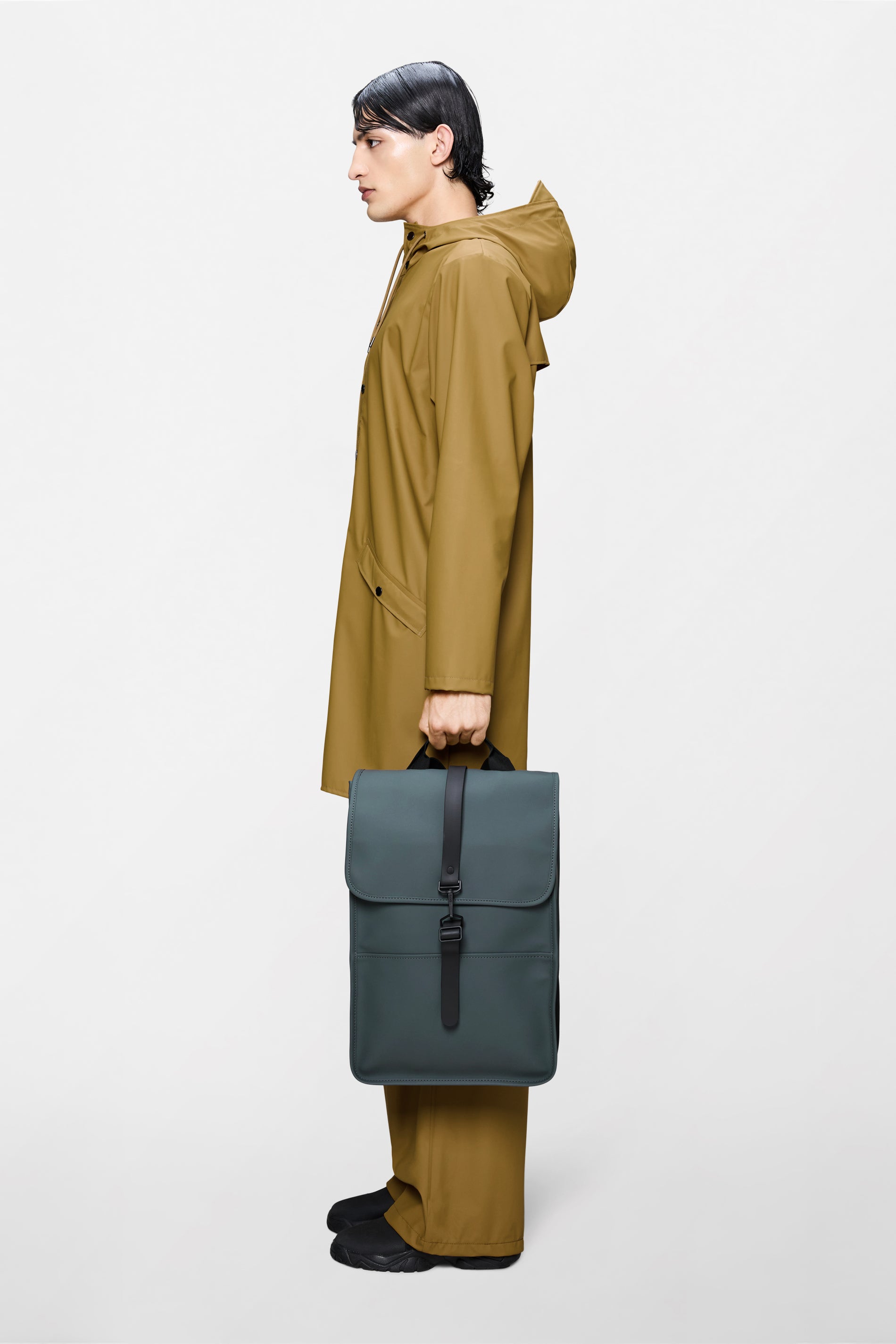 RAINS Backpack Dark Grey 17L H50 x D12 x W30 cm Backpack