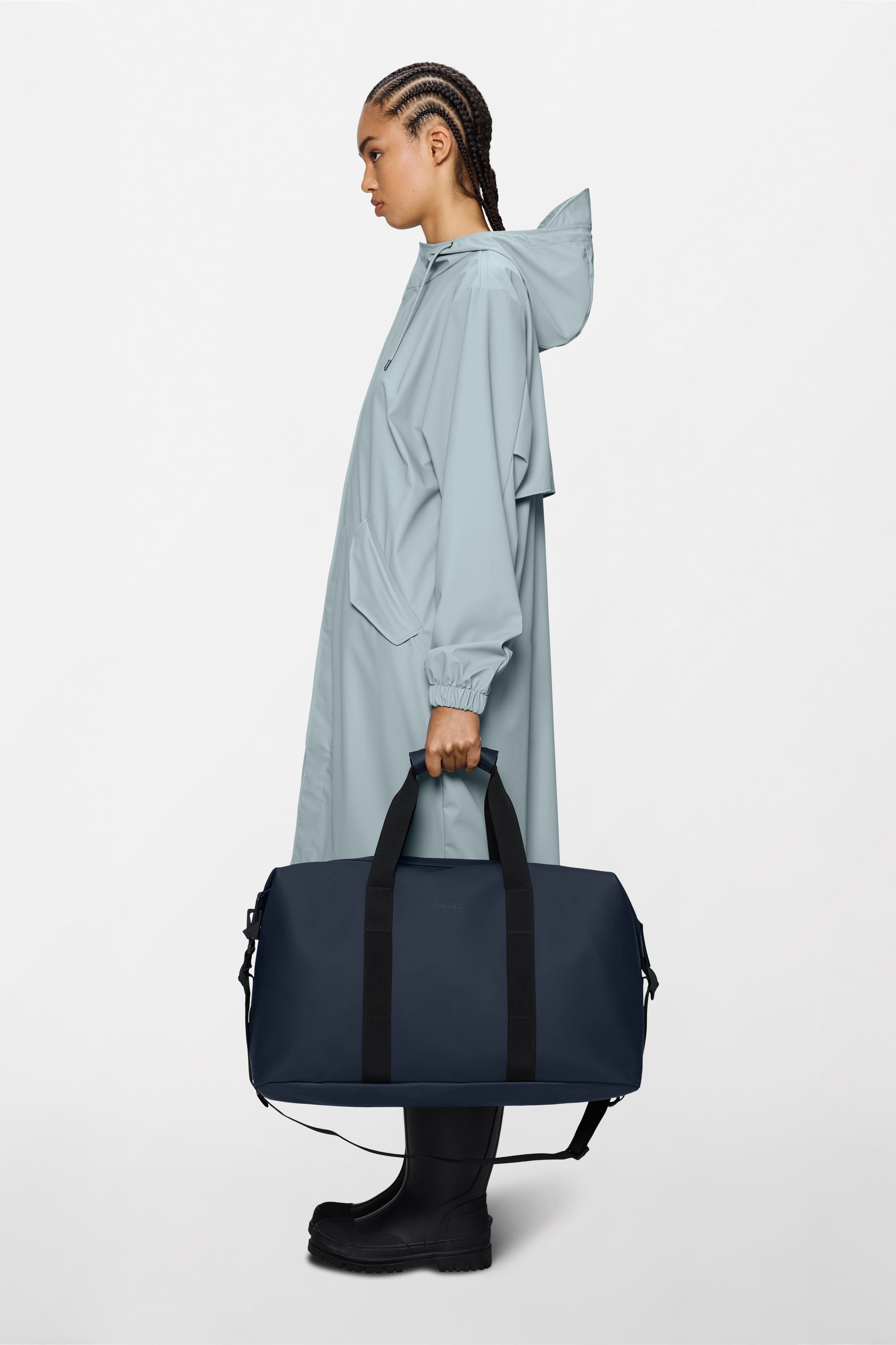 RAINS Hilo Weekend Bag Navy 36L H27 x D26 x W52 cm Weekender