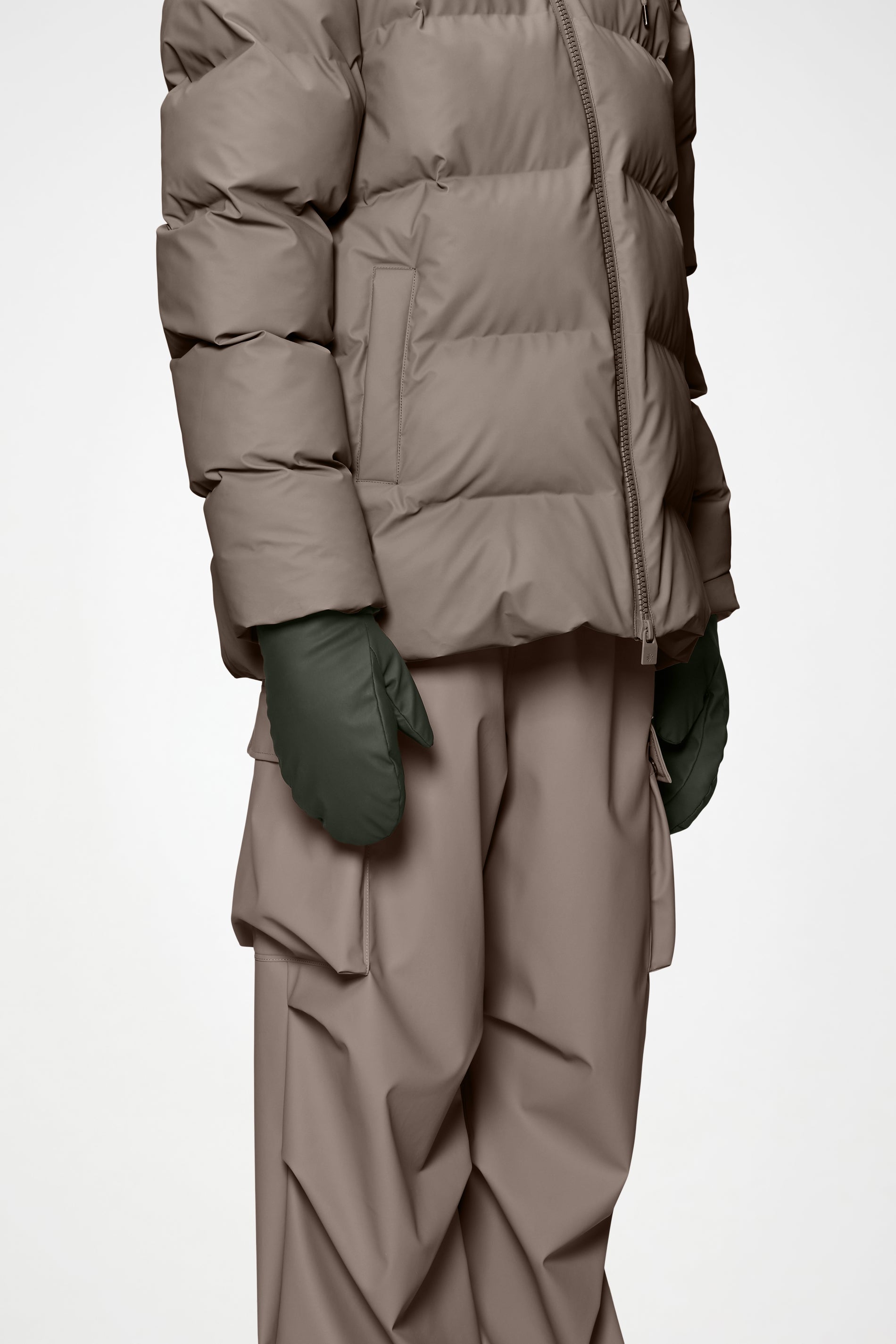 RAINS Alta Puffer Mittens Green Gloves & Mittens