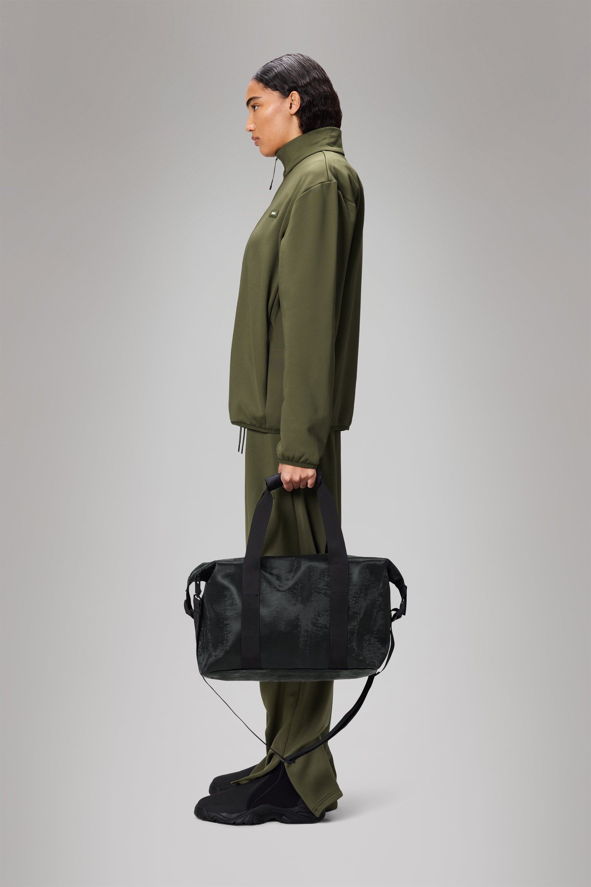 RAINS Hilo Weekend Bag Small Coal 18L H29 x D18 x W50 cm Weekender