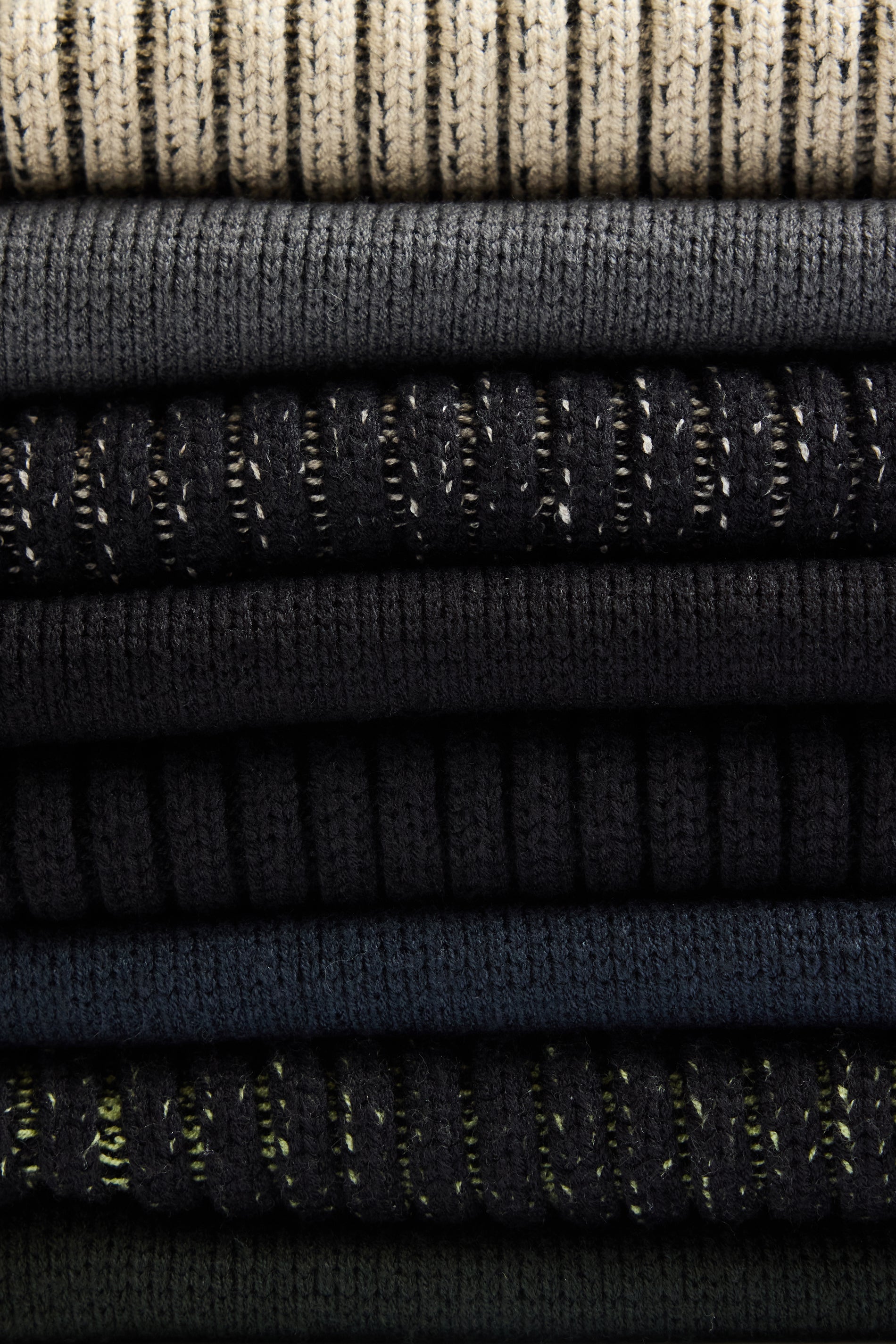 RAINS Sapa Knit Crew Neck Beige/Black Long Sleeve