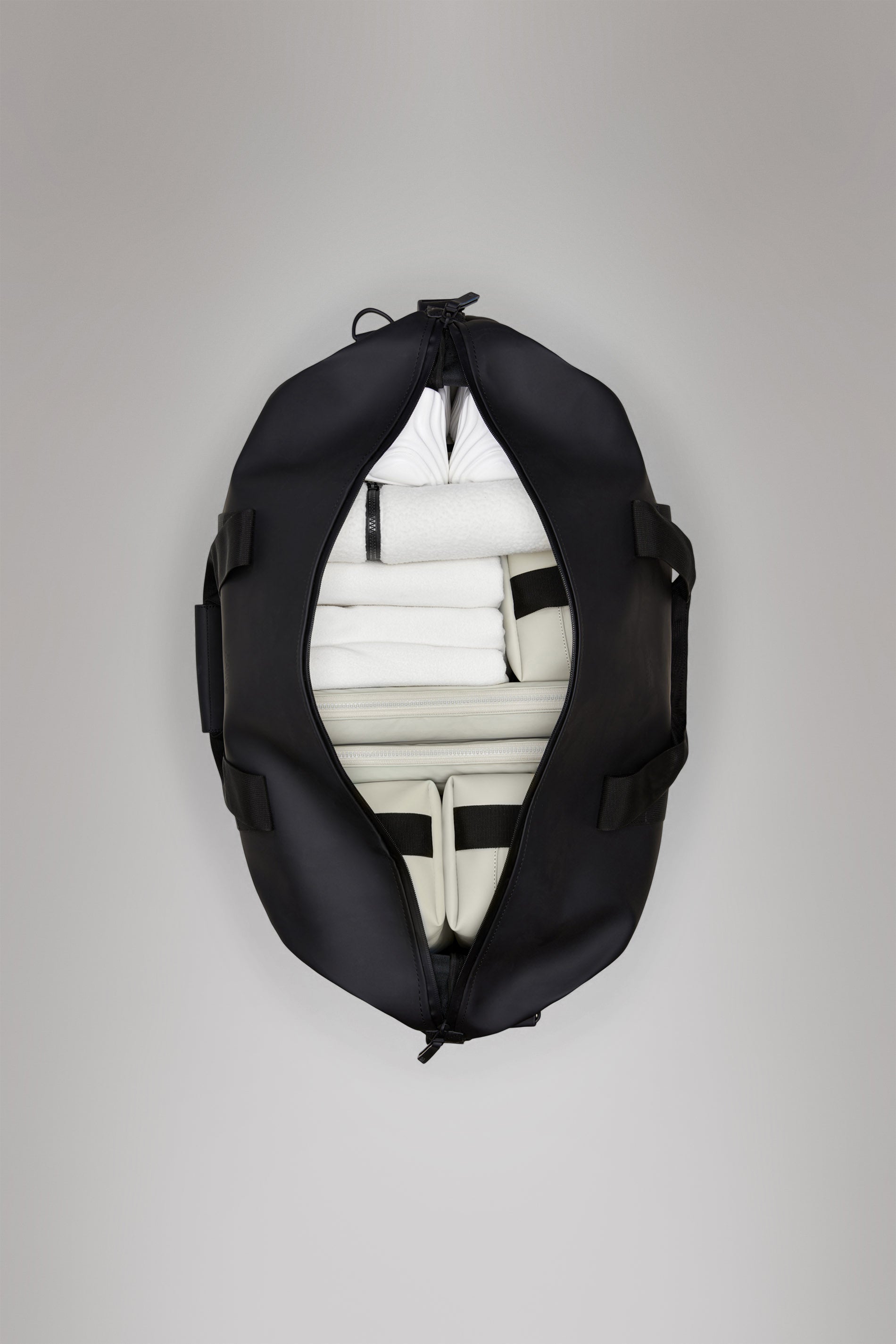 RAINS Hilo Weekend Bag Marsh 36L H35 x D26 x W62 cm Weekender