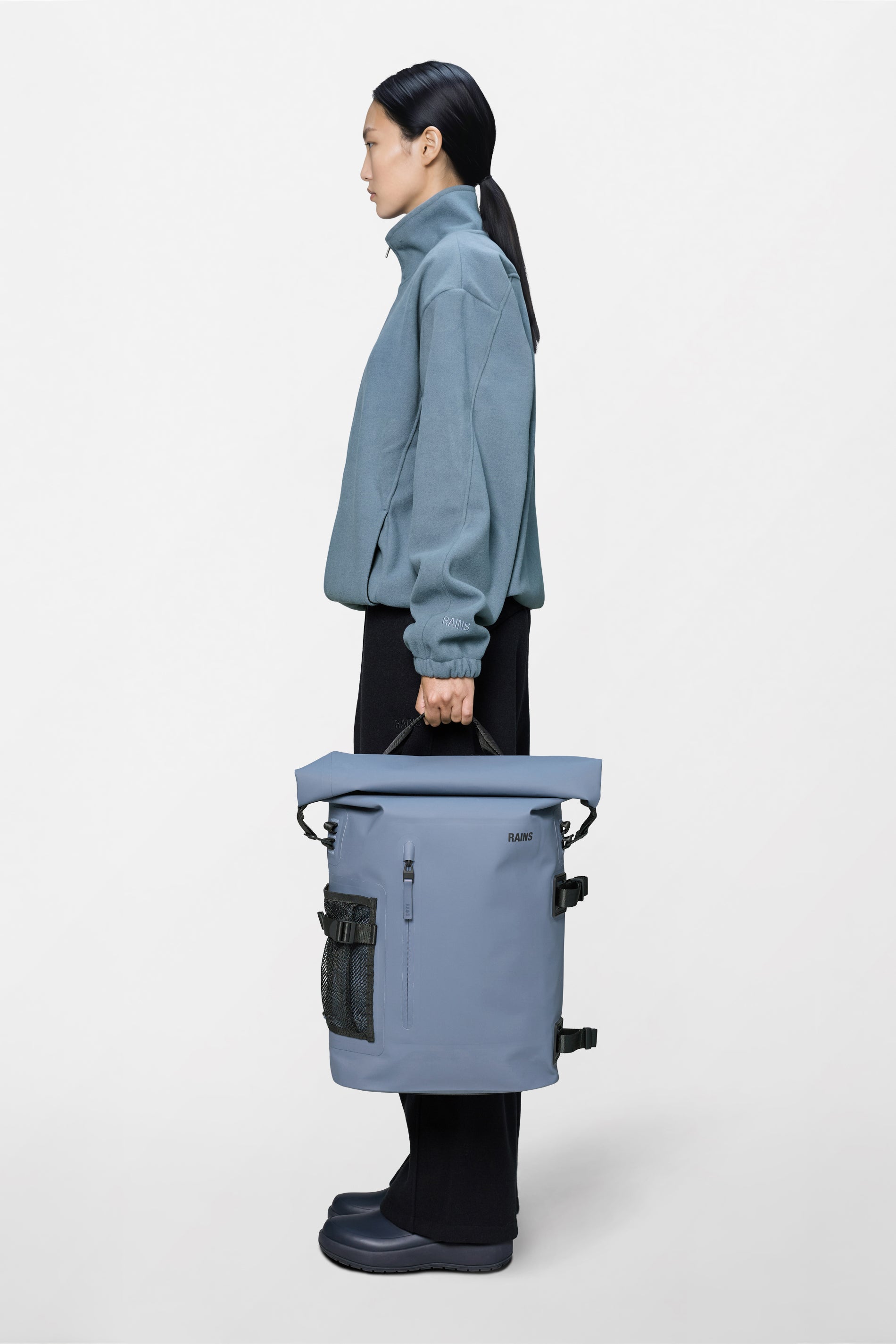 RAINS Deepwater Rolltop Rucksack Large Blue Dusk 31L H46 x D16 x W32 cm Backpack