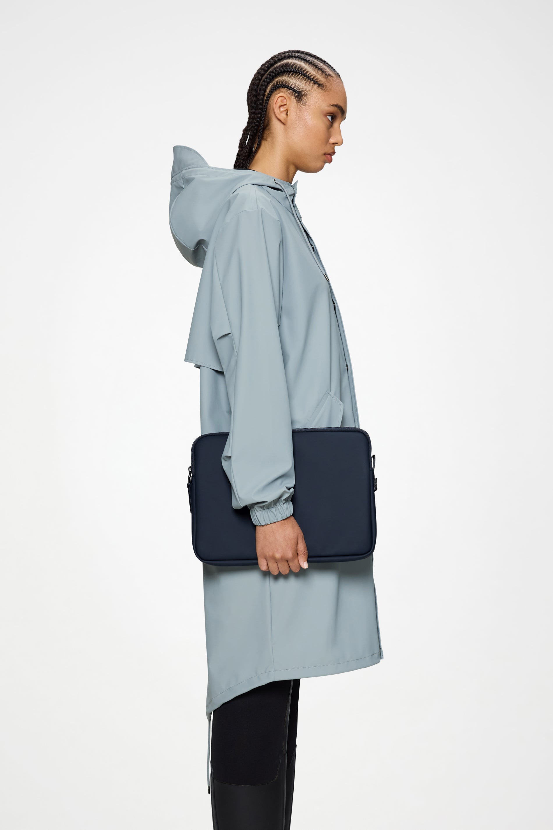 RAINS Trail Laptop Case 13″/14″ Navy 2.20L H25 x D2.50 x W35 cm Laptop Case