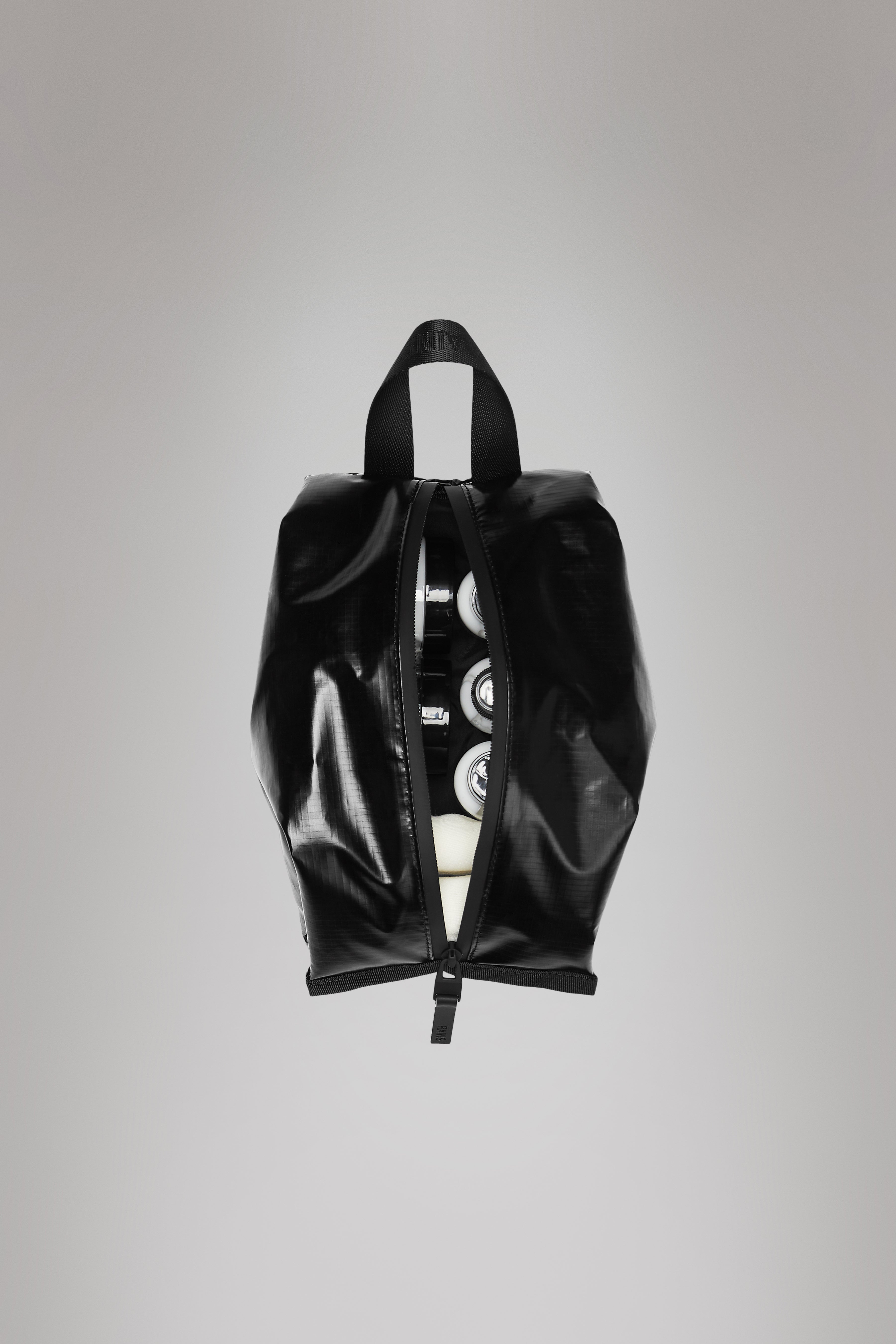 RAINS Sibu Wash Bag Black 5L H31 x D12 x W14 cm Wash Bag