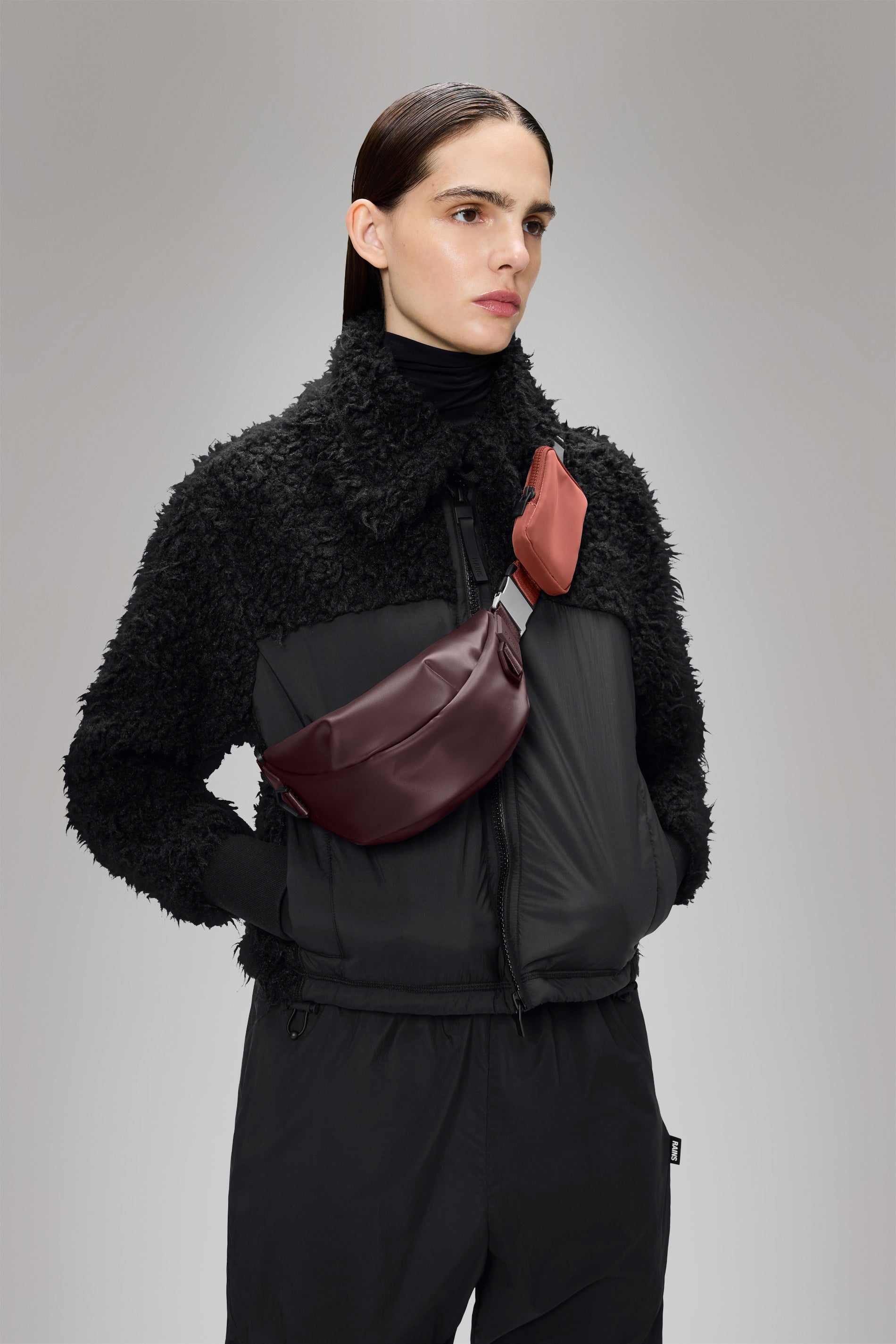 RAINS Valera Shoulder Bag Mini Depth 7.70L H14 x D8 x W21 cm Crossbody