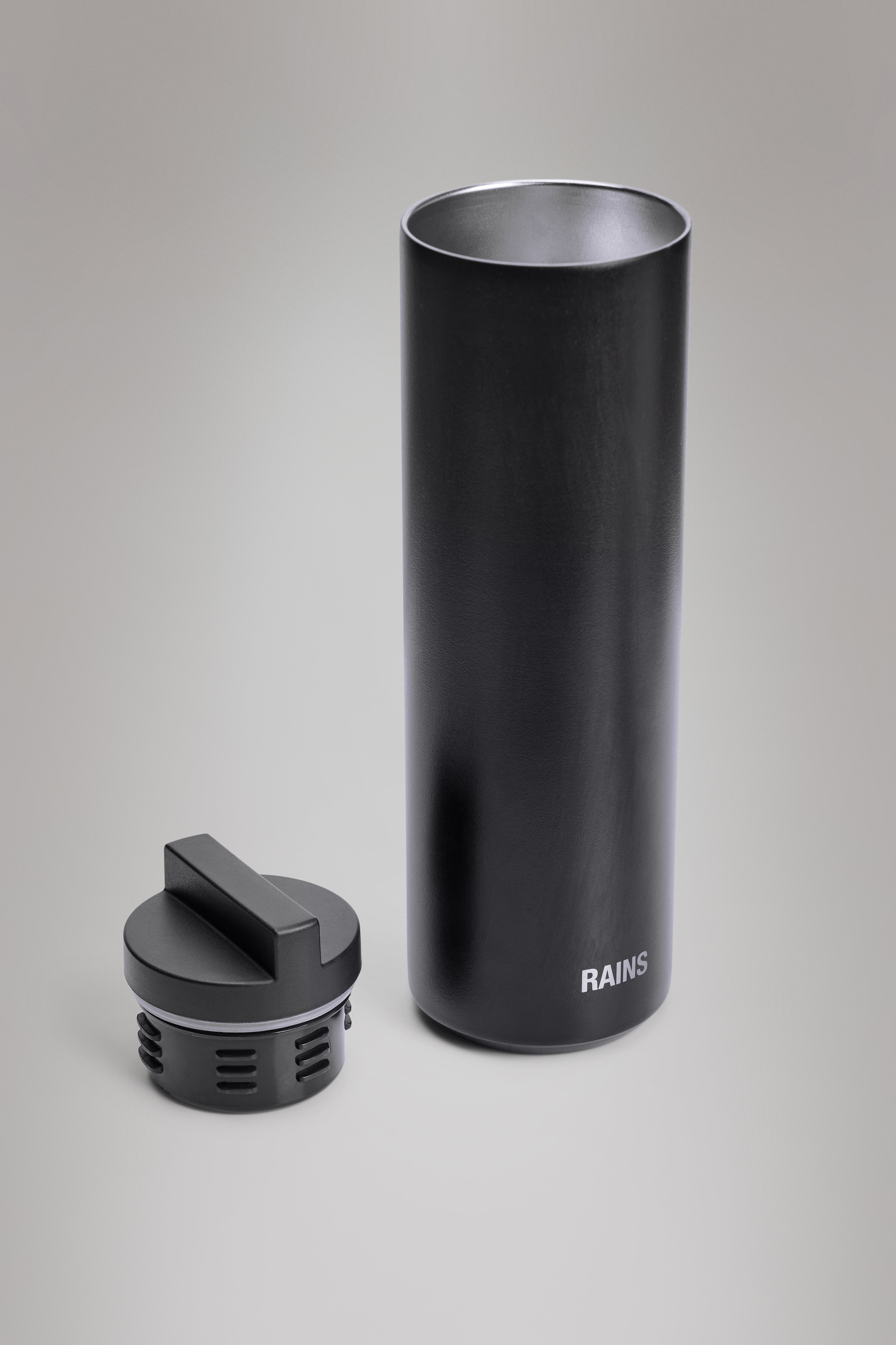 RAINS Insulated Flask 500ml Black Drink wear