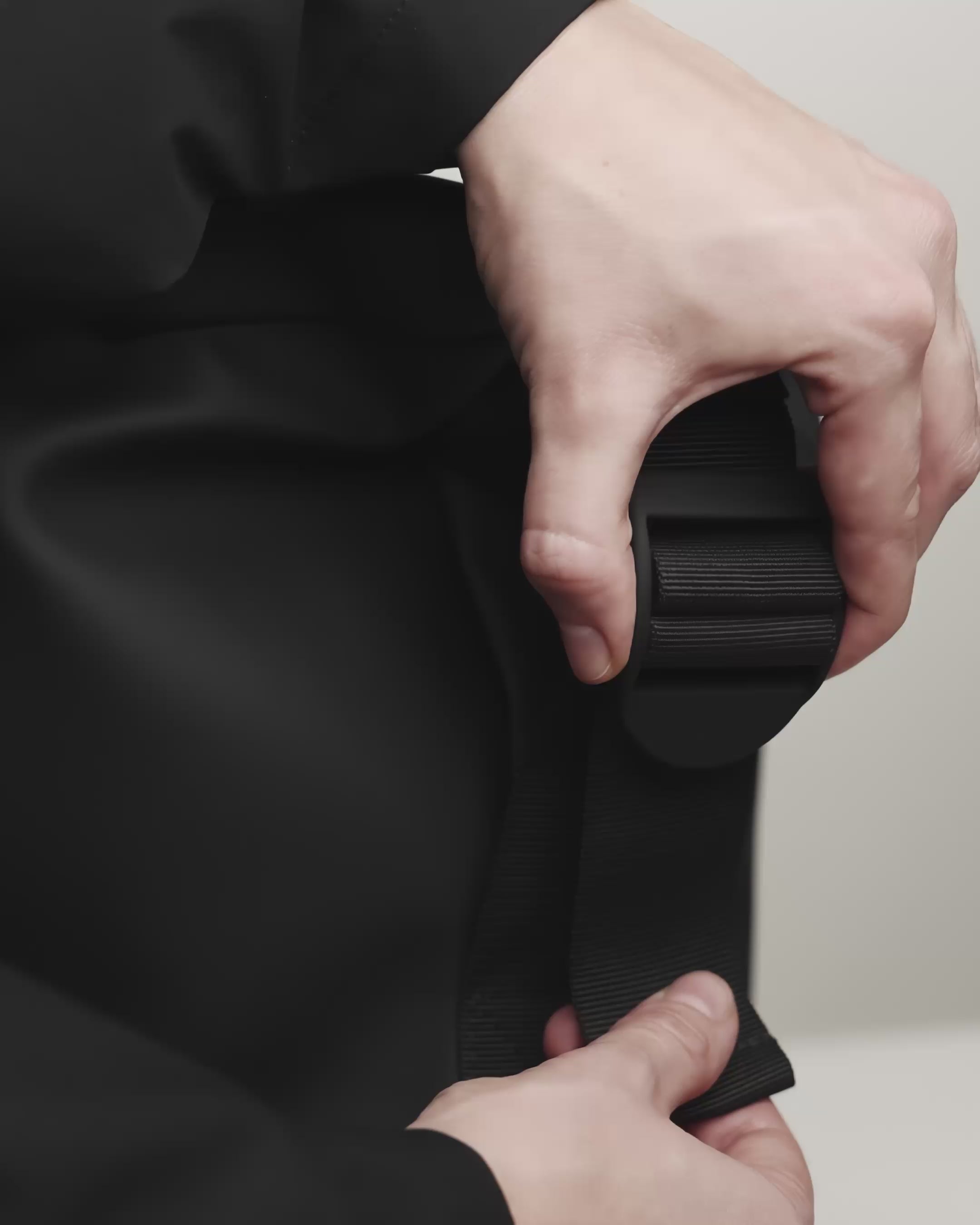 Side compression straps